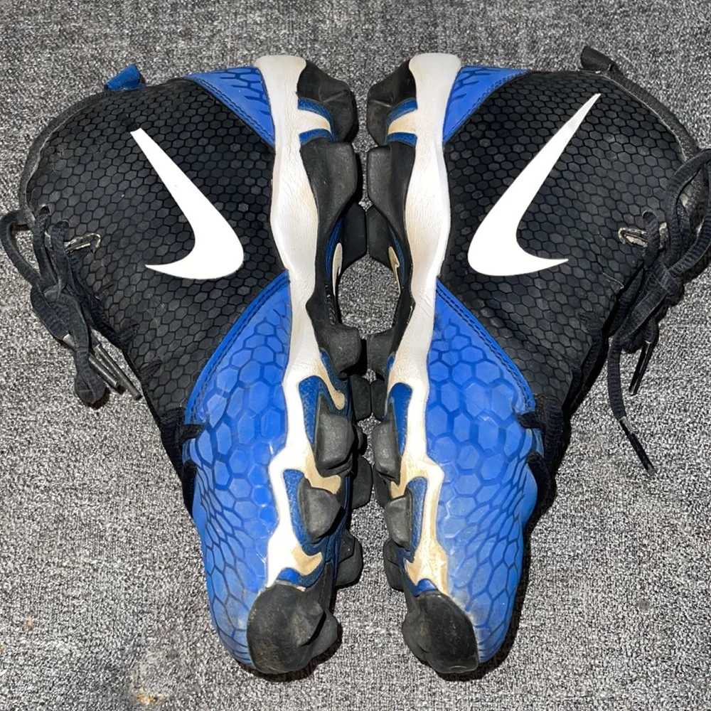 Youth Nike Fastflex T856 Cleats sz 5.5Y